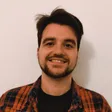 Retrato de Rafael Dorado, fundador de Rol Dorado y narrador especializado en campañas épicas, tensión narrativa y decisiones con peso